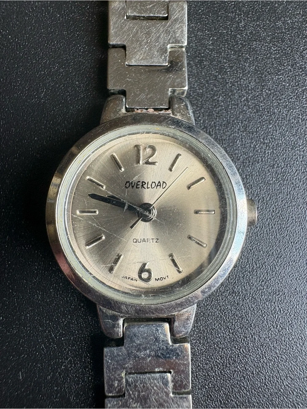 Silver Quartz Women's Bracelet Watch - Silver